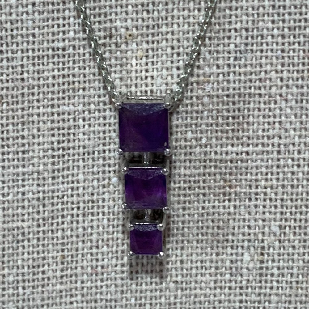 Vintage Three Stone Amethyst necklace